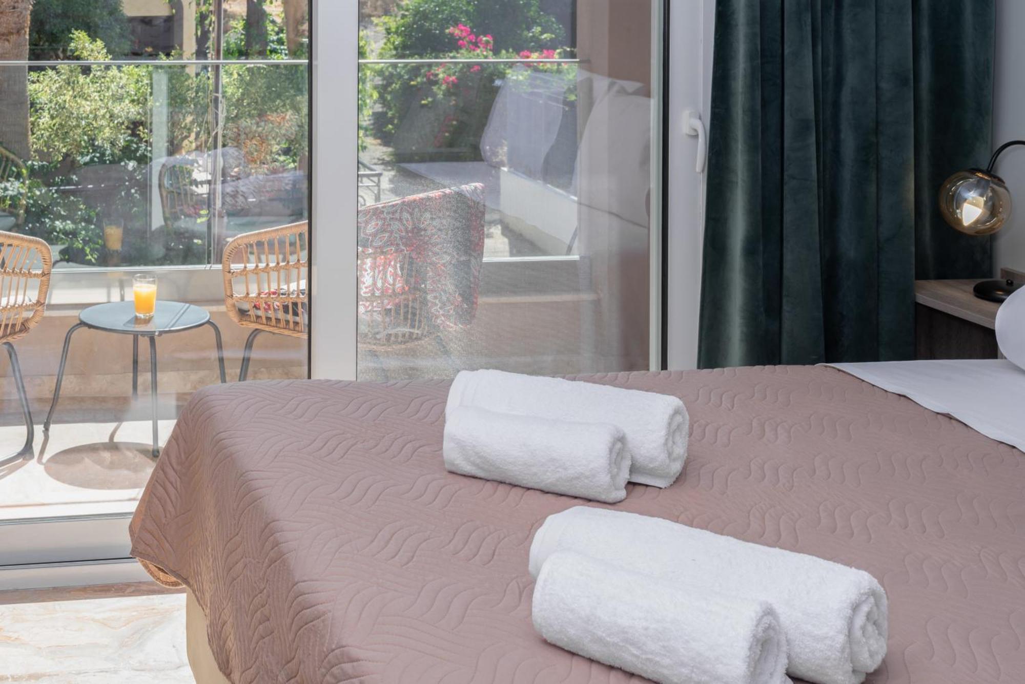 Mk Summer Breeze Luxury Apartments Agia Pelagia  Exterior photo
